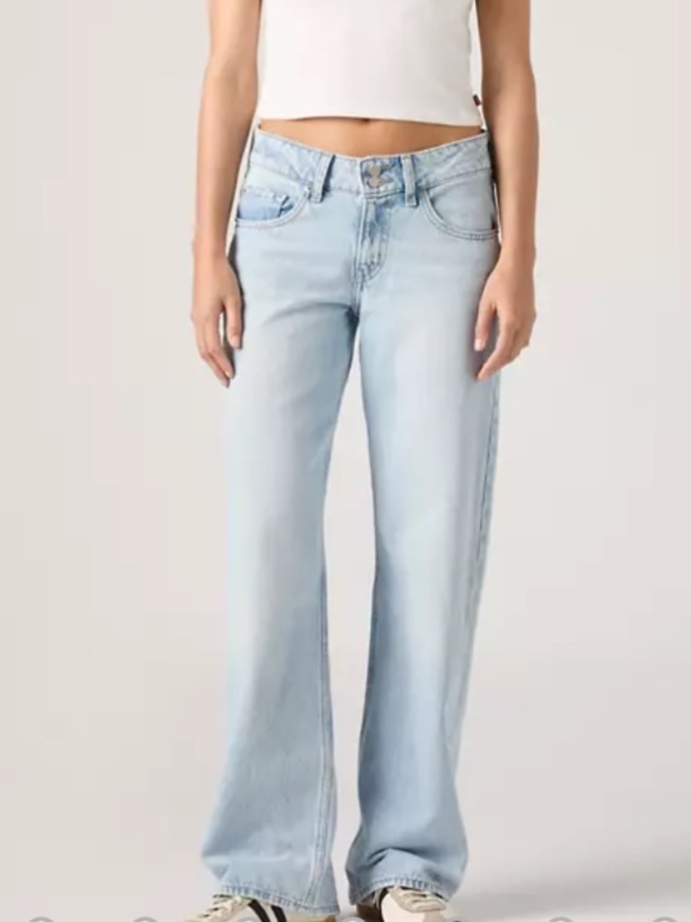 Levi’s Women 24 Blue Light Wash Denim Straight Leg Superlow Loose Jeans NWT